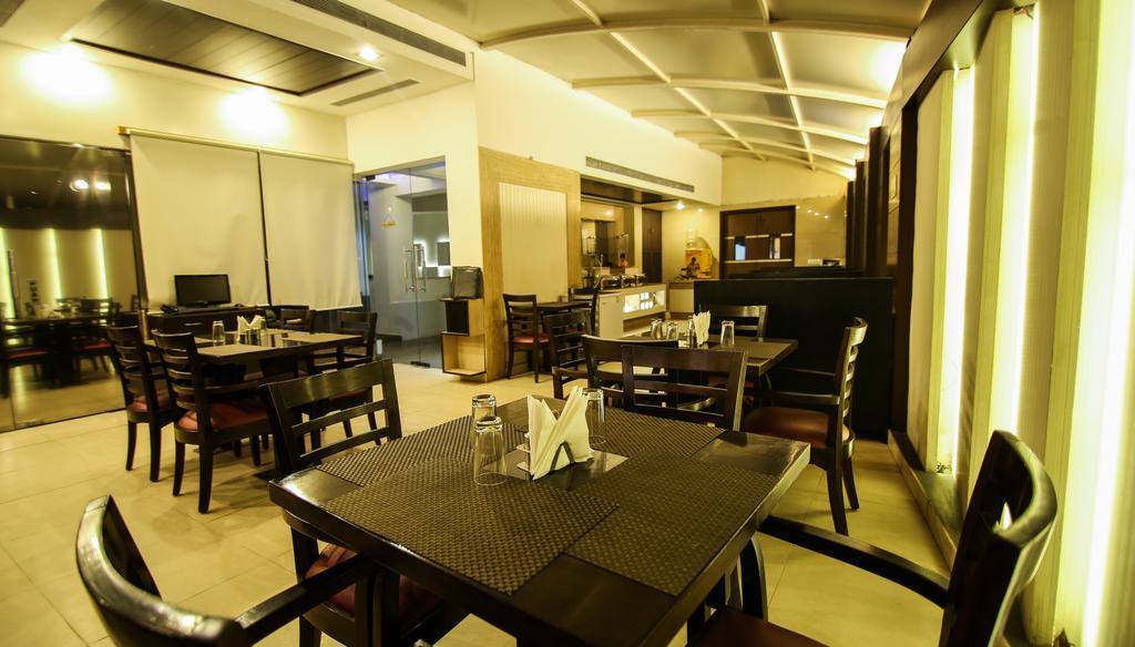 Hotel The Prime Balaji Deluxe At New Delhi Railway Station - Free Airport Pickup Extérieur photo